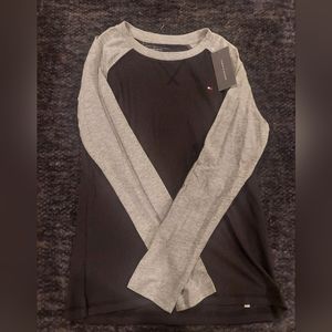 NWT Tommy Hilfiger Boys Long Sleeve